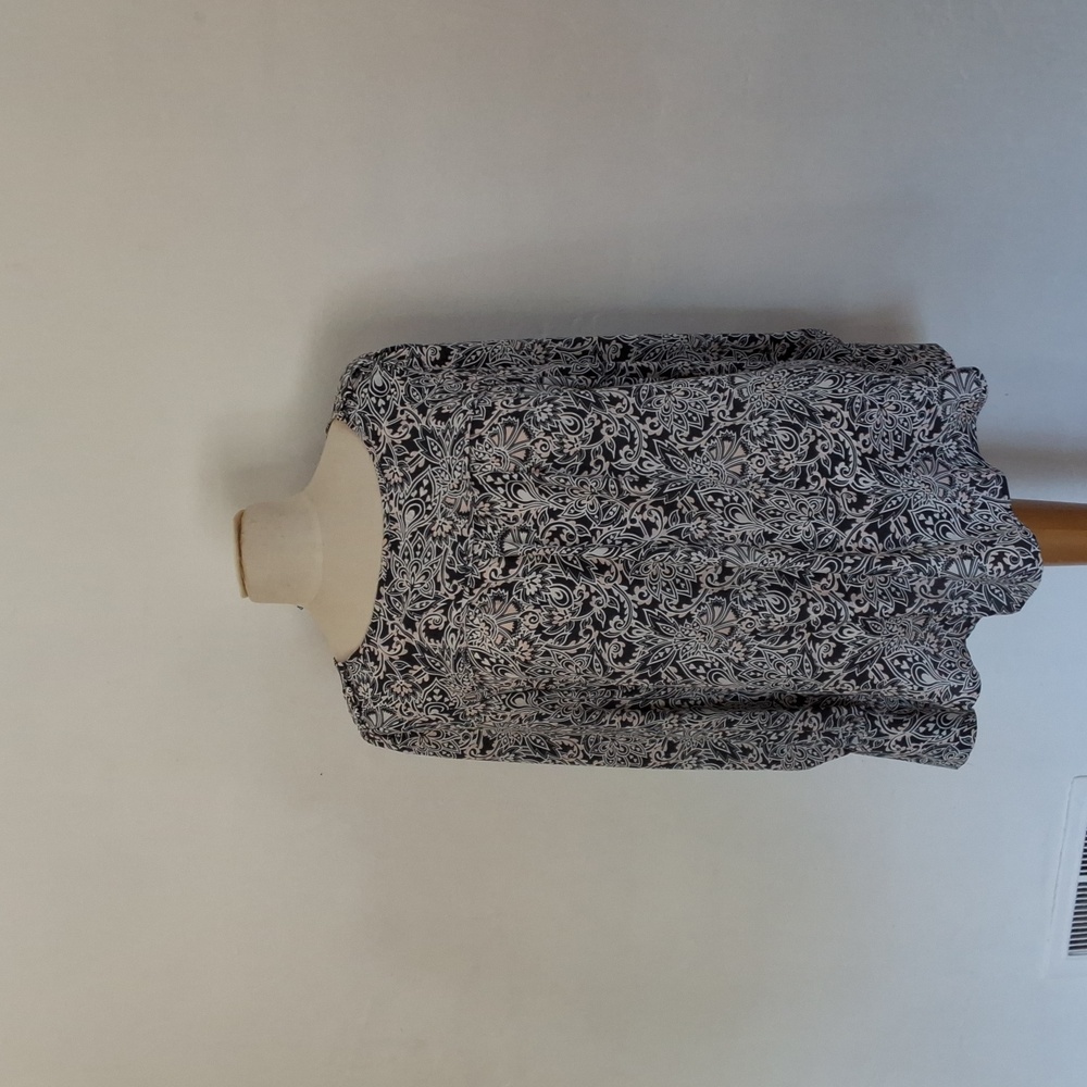 Loft Grey ,Blk and Pink Feminine Rayon Poly